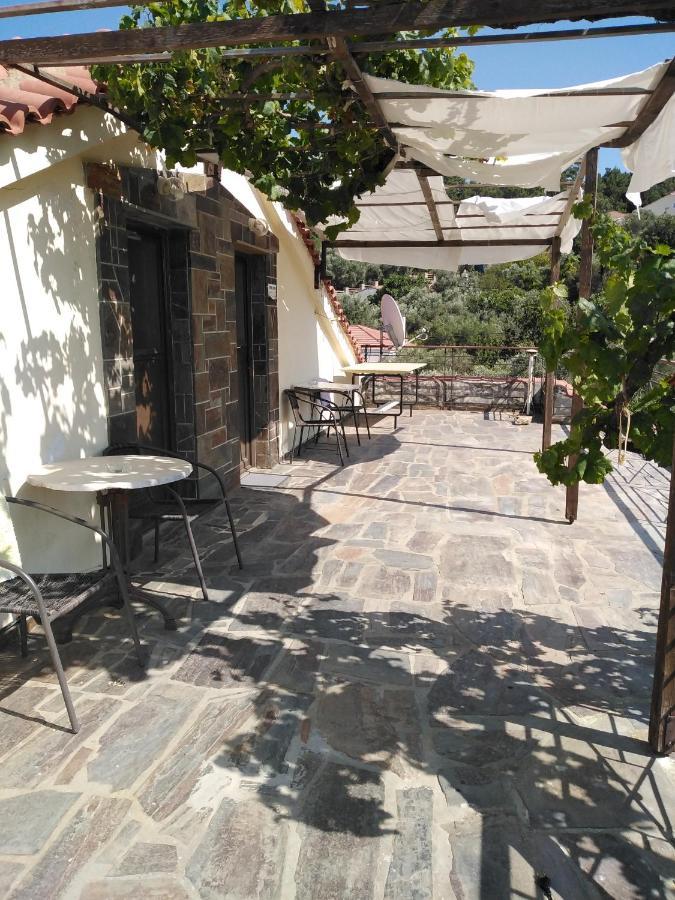 Christos Center Rooms Raches  Exterior foto
